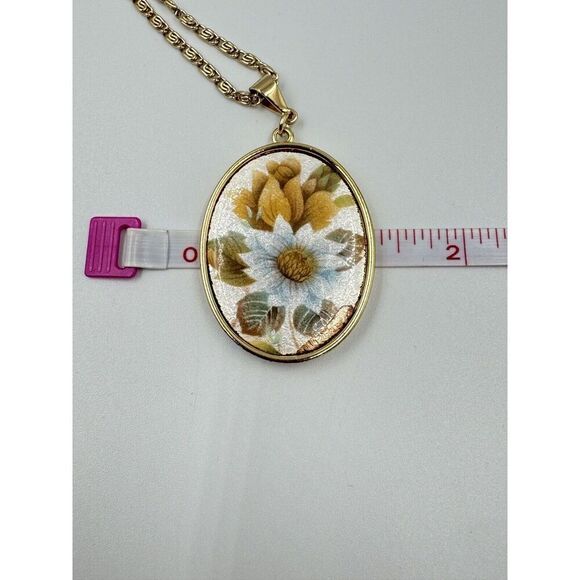 Vintage  1978 ‎ Sarah Coventry Spring Bouquet Gold Tone Flower Pendant Necklace - Picture 7 of 11